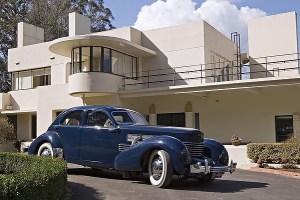 Art Deco house and accompanying car.